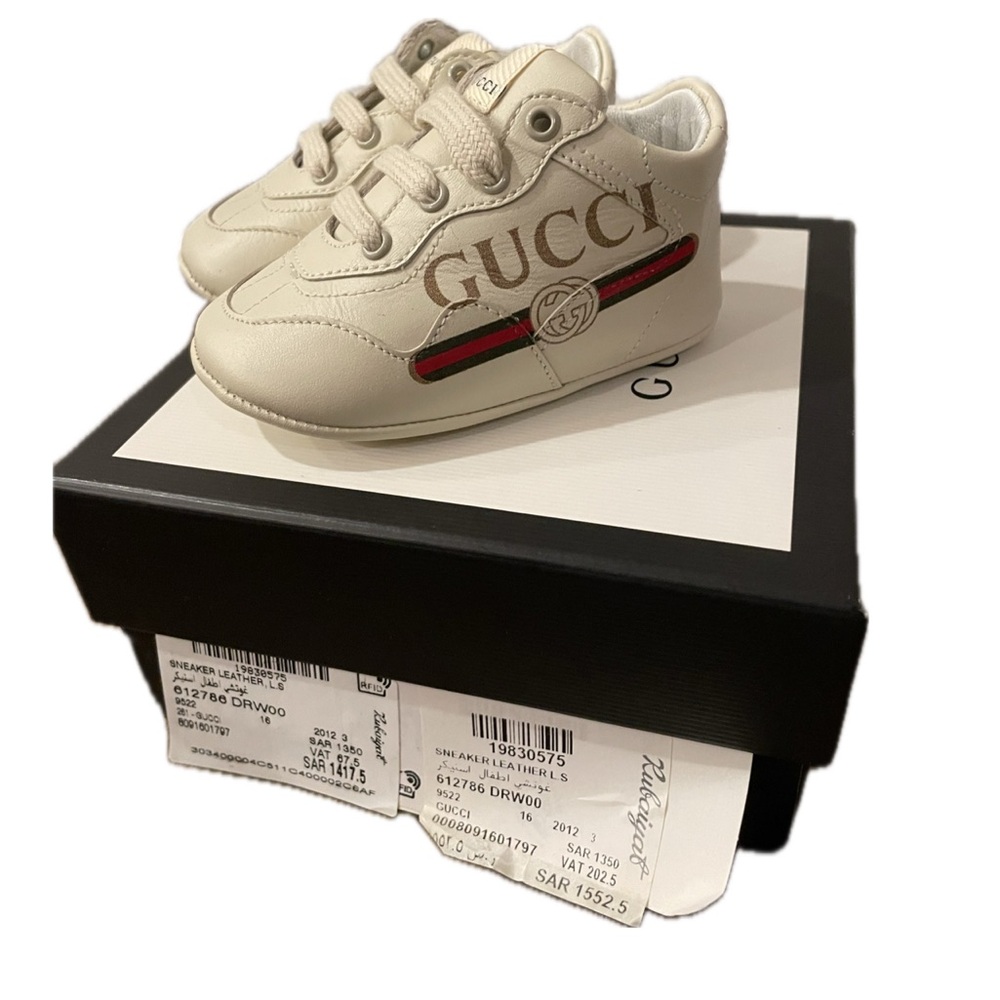Gucci Kids Beige Sneakers with Red and Black Accents